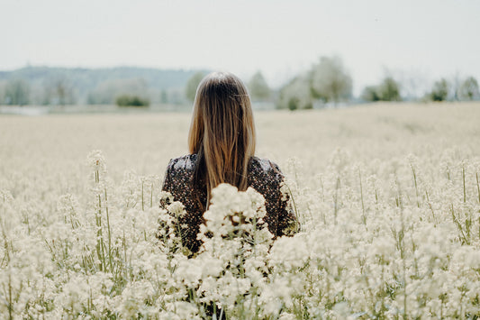 How to Use Elderberries to Breathe Easy During Allergy Season